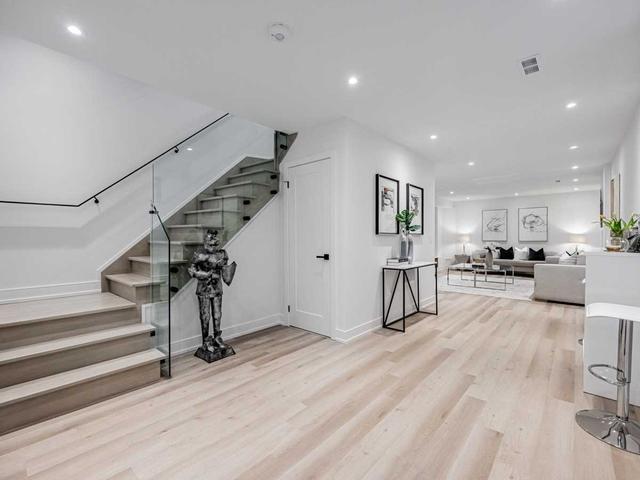 230 Garden Ave, House semidetached with 4 bedrooms, 5 bathrooms and 2 parking in Toronto ON | Image 26
