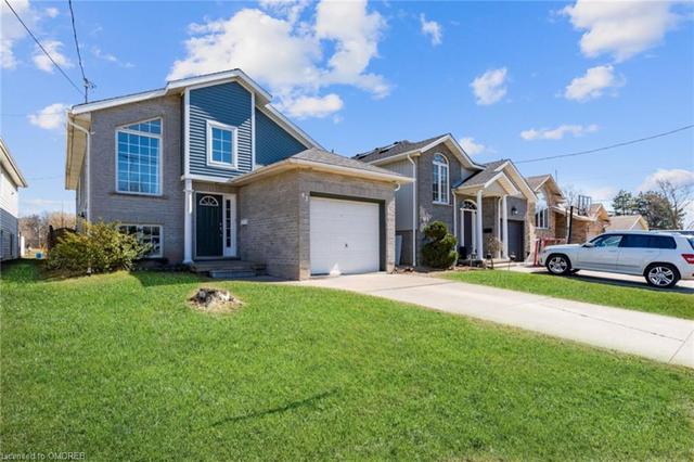 41 Ravine Road, House detached with 5 bedrooms, 2 bathrooms and 2 parking in St. Catharines ON | Image 1