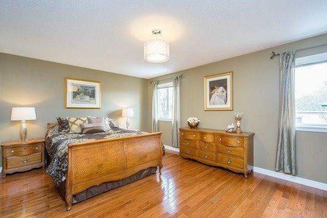 79 Kimono Cres, House attached with 4 bedrooms, 3 bathrooms and 3 parking in Richmond Hill ON | Image 7