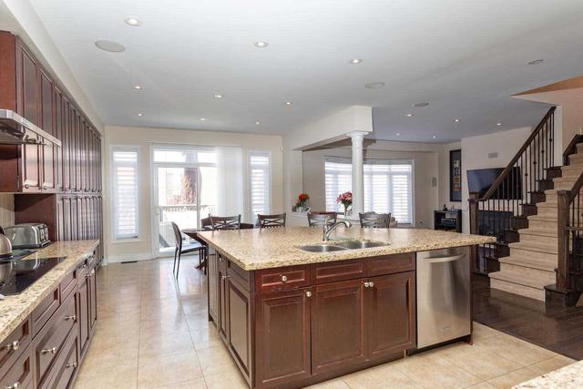 28 Chaiwood Crt, House detached with 4 bedrooms, 4 bathrooms and 6 parking in Vaughan ON | Image 39