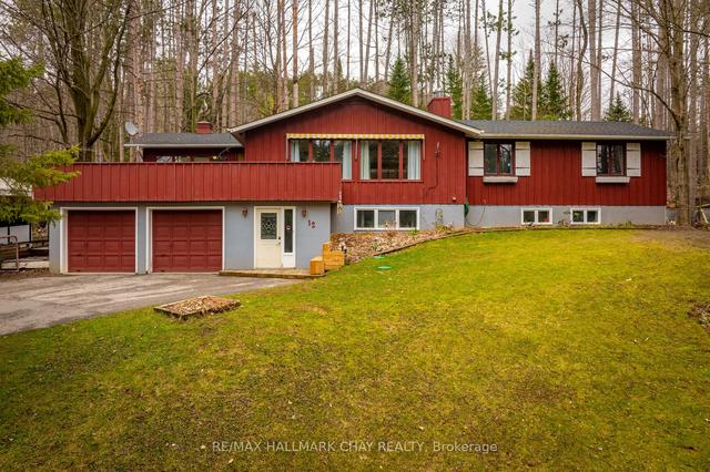 12 Pine Ridge Tr, House detached with 3 bedrooms, 3 bathrooms and 12 parking in Oro Medonte ON | Image 1