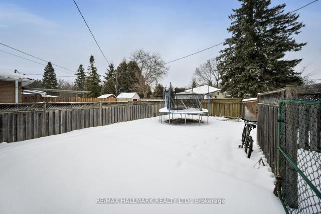 1 Huron Crt, House detached with 3 bedrooms, 2 bathrooms and 4 parking in Aurora ON | Image 31