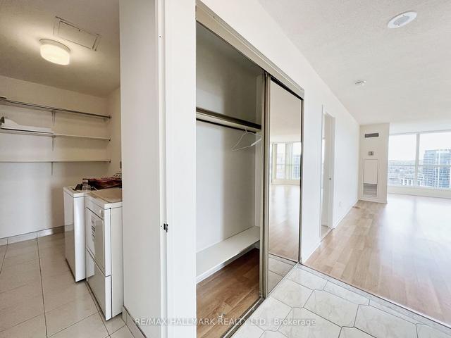 p-10 - 100 Observatory Lane, Condo with 2 bedrooms, 2 bathrooms and 1 parking in Richmond Hill ON | Image 4