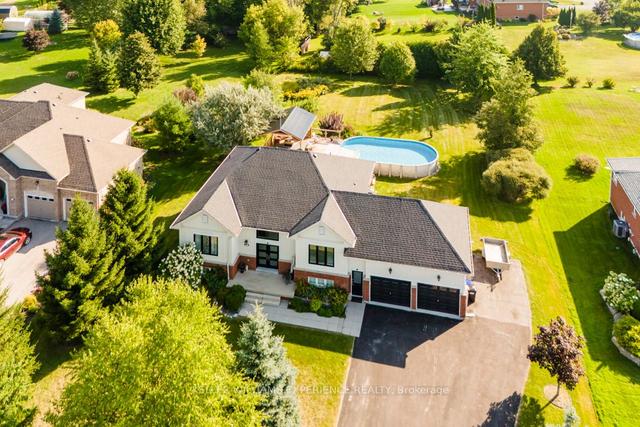 19 Butternut Cres, House detached with 3 bedrooms, 3 bathrooms and 12 parking in Wasaga Beach ON | Image 12