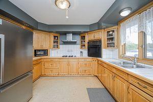 6774 Hwy 20, House detached with 3 bedrooms, 2 bathrooms and 11 parking in West Lincoln ON | Image 9