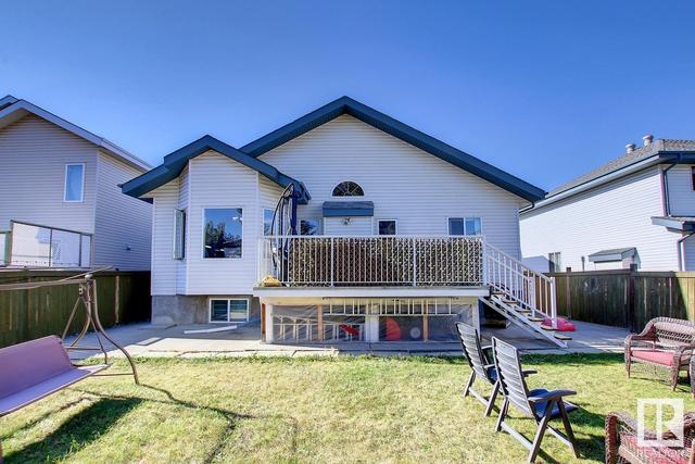 231 Cairns Pl Nw, House detached with 5 bedrooms, 3 bathrooms and null parking in Edmonton AB | Image 50