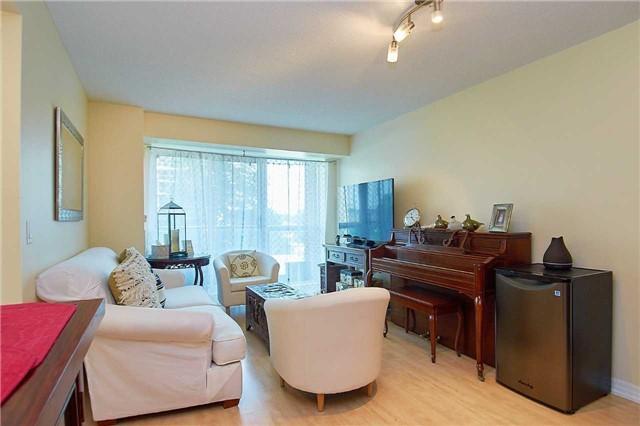 508 - 1403 Royal York Rd, Condo with 2 bedrooms, 2 bathrooms and 1 parking in Toronto ON | Image 9