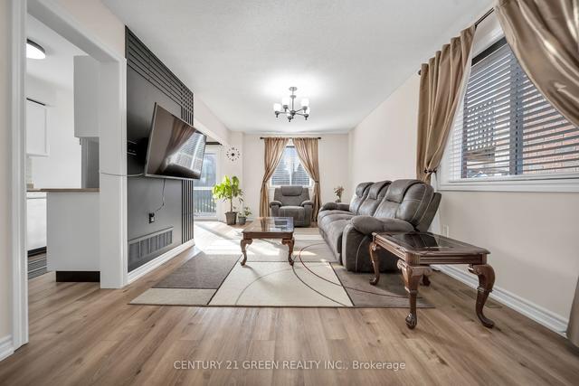 33 Fenchurch Manr S, House detached with 3 bedrooms, 3 bathrooms and 6 parking in Barrie ON | Image 25
