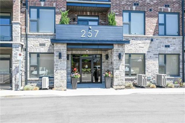 206 - 257 Millen Rd, Condo with 2 bedrooms, 1 bathrooms and 1 parking in Hamilton ON | Image 11