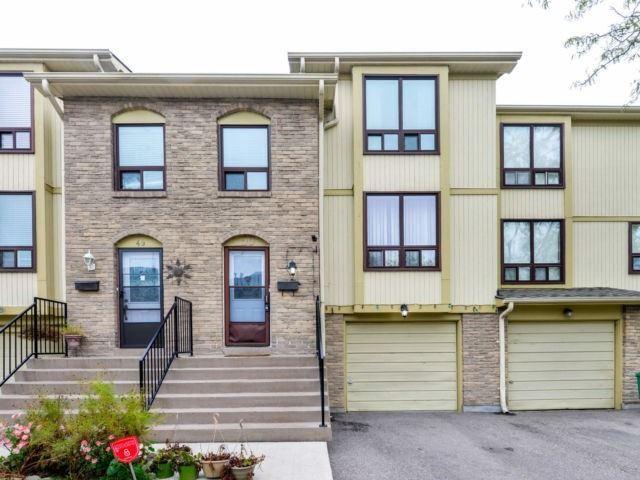 50 Guildford Cres, Townhouse with 3 bedrooms, 3 bathrooms and 1 parking in Brampton ON | Image 1