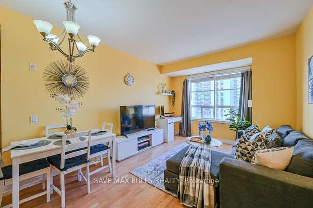 519 - 1415 Lawrence Ave W, Condo with 2 bedrooms, 2 bathrooms and 1 parking in Toronto ON | Image 11