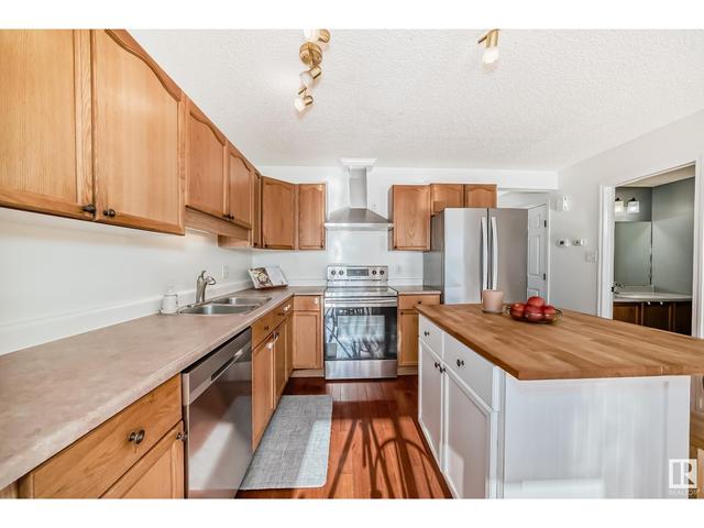 2925 23 St St Nw, House semidetached with 3 bedrooms, 2 bathrooms and null parking in Edmonton AB | Image 9