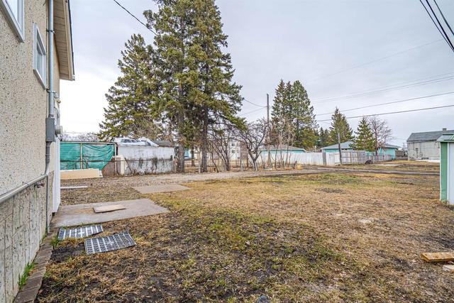 4507 47 Street, House detached with 4 bedrooms, 1 bathrooms and 1 parking in Lloydminster (Part) SK | Image 23