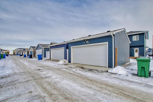 131 Chelsea Road, House detached with 3 bedrooms, 2 bathrooms and 3 parking in Calgary AB | Image 37