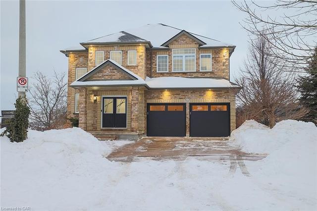 827 Grey Alder Court, House detached with 5 bedrooms, 3 bathrooms and 6 parking in Waterloo ON | Image 2