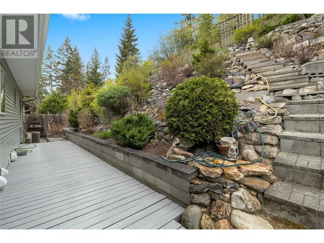 514 8 Street Se, House detached with 3 bedrooms, 2 bathrooms and 2 parking in Salmon Arm BC | Image 26