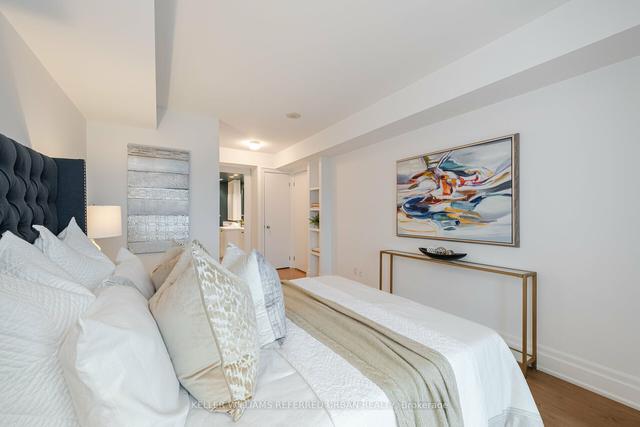 2906 - 8 Park Rd, Condo with 2 bedrooms, 2 bathrooms and 1 parking in Toronto ON | Image 11