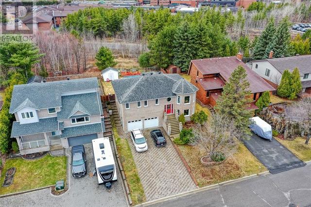 1331 Paquette Street, House detached with 4 bedrooms, 3 bathrooms and null parking in Greater Sudbury ON | Image 36