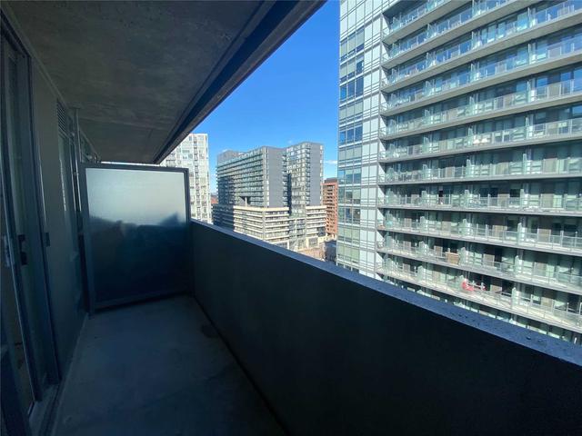 1107 - 20 Joe Shuster Way, Condo with 1 bedrooms, 1 bathrooms and 0 parking in Toronto ON | Image 5