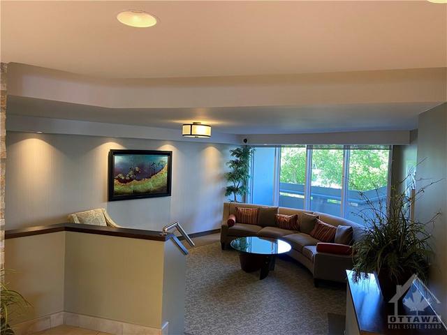 1171 Ambleside Drive, Condo with 1 bedrooms, 1 bathrooms and 1 parking in Ottawa ON | Image 7
