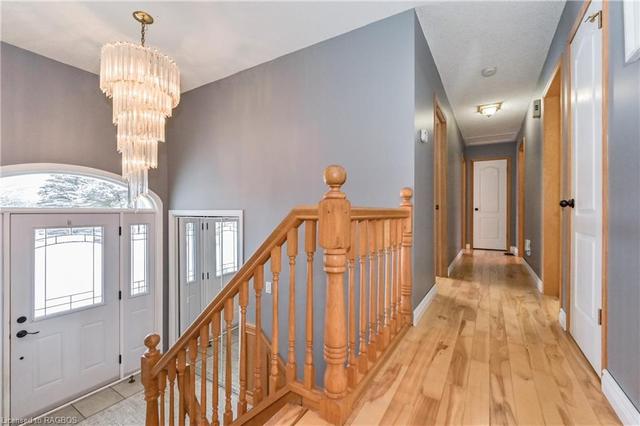 7539 Sideroad 7 Road E, House detached with 5 bedrooms, 2 bathrooms and null parking in Wellington North ON | Image 22