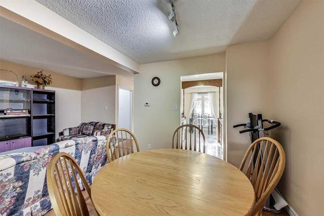 84 Trott Sq, House semidetached with 3 bedrooms, 2 bathrooms and 3 parking in Toronto ON | Image 26