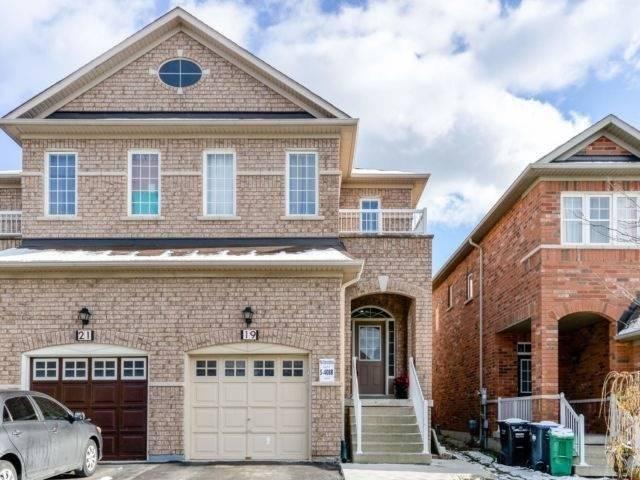 19 Silent Pond Cres, House semidetached with 3 bedrooms, 3 bathrooms and 2 parking in Brampton ON | Image 1
