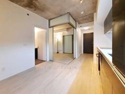 304 - 20 Gladstone Ave, Condo with 2 bedrooms, 2 bathrooms and 1 parking in Toronto ON | Image 4