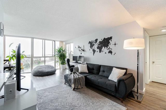 1506 - 1360 Rathburn Rd E, Condo with 2 bedrooms, 2 bathrooms and 1 parking in Mississauga ON | Image 2