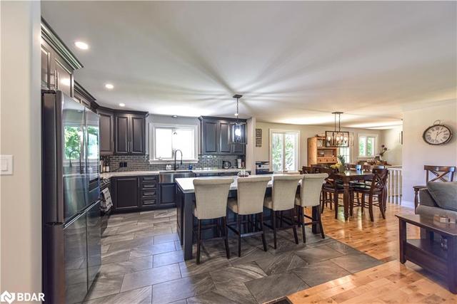 446 Medonte 2 Sideroad, House detached with 5 bedrooms, 2 bathrooms and 13 parking in Oro Medonte ON | Image 30