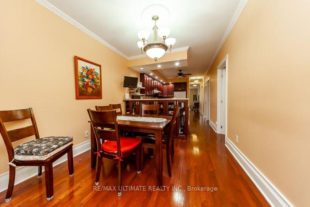 168 Harvie Ave, House detached with 3 bedrooms, 2 bathrooms and 2 parking in Toronto ON | Image 3