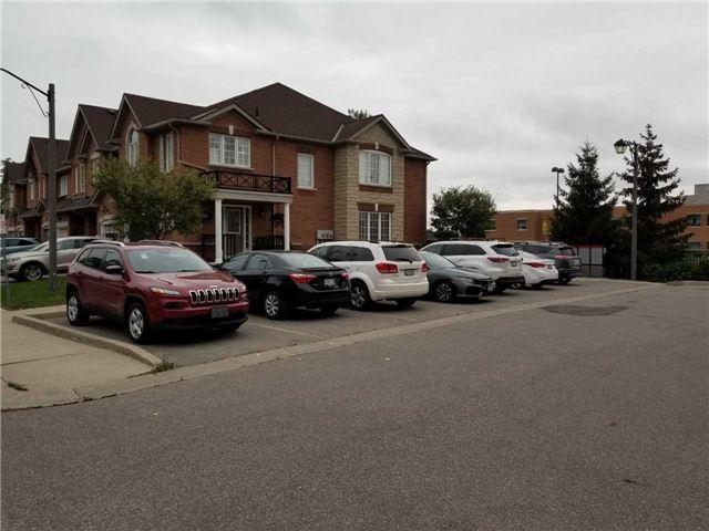 114 - 620 Ferguson Dr, House attached with 2 bedrooms, 2 bathrooms and 1 parking in Milton ON | Image 2