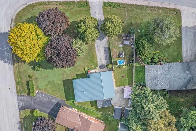 596 Mississaga St W, House detached with 4 bedrooms, 2 bathrooms and 9 parking in Orillia ON | Image 16