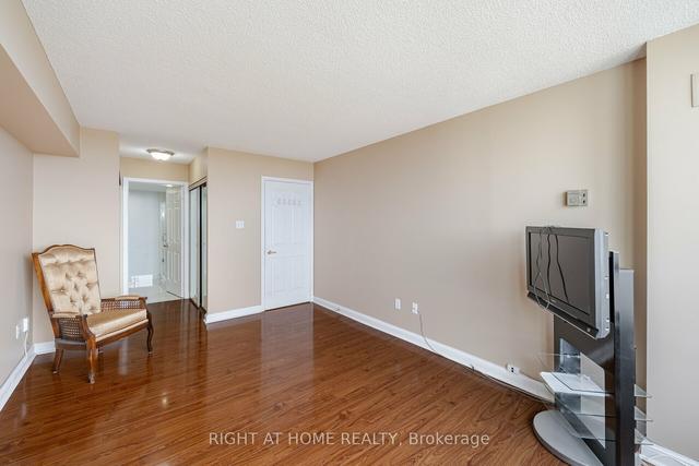 2101 - 24 Hanover Rd, Condo with 2 bedrooms, 2 bathrooms and 2 parking in Brampton ON | Image 16