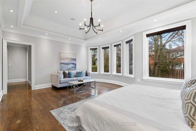 18 Viamede Cres, House detached with 4 bedrooms, 7 bathrooms and 8 parking in Toronto ON | Image 20
