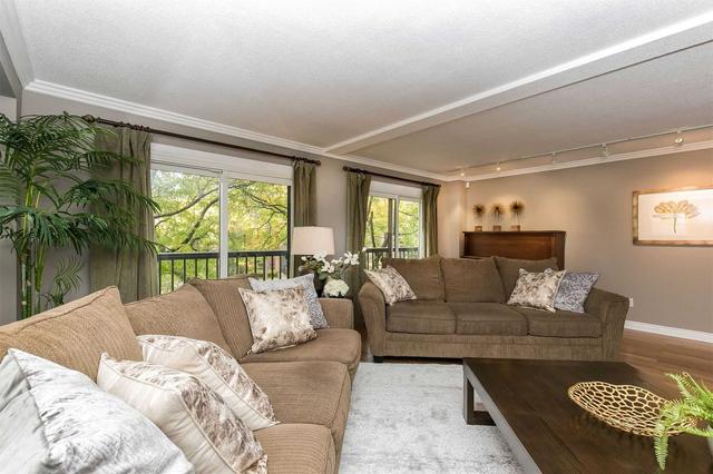 5 - 1100 Queens Ave, Townhouse with 3 bedrooms, 3 bathrooms and 2 parking in Oakville ON | Image 12