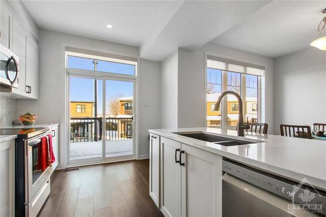 135 Attwell Private, Townhouse with 2 bedrooms, 3 bathrooms and 2 parking in Ottawa ON | Image 11