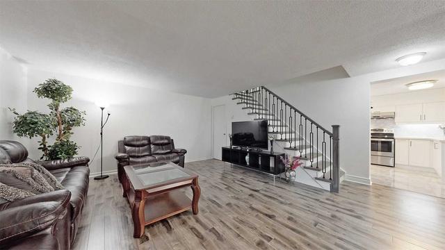 55 - 130 Ling Rd, Townhouse with 3 bedrooms, 2 bathrooms and 1 parking in Toronto ON | Image 35