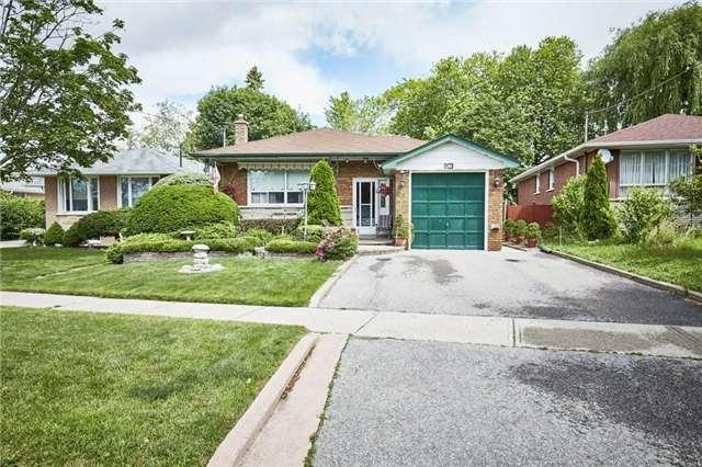 26 Dempster St, House detached with 3 bedrooms, 2 bathrooms and 2 parking in Toronto ON | Image 1