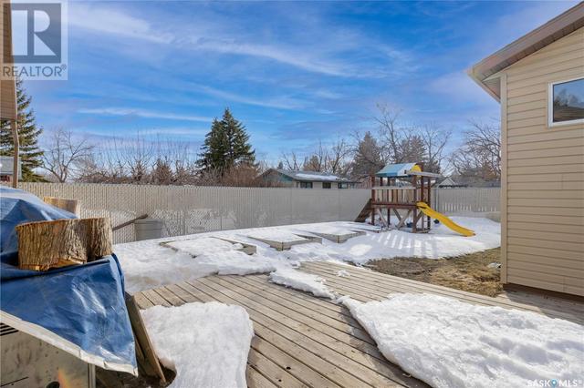 418 Mcmaster Crescent, House detached with 4 bedrooms, 2 bathrooms and null parking in Saskatoon SK | Image 35