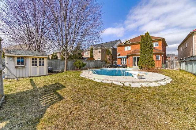 30 Willow Heights Crt, House detached with 3 bedrooms, 4 bathrooms and 6 parking in Brampton ON | Image 27