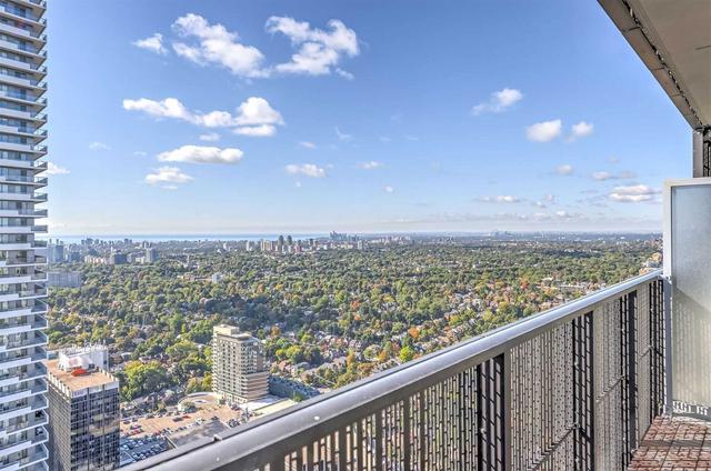3911 - 8 Eglinton Ave E, Condo with 2 bedrooms, 2 bathrooms and 1 parking in Toronto ON | Image 7