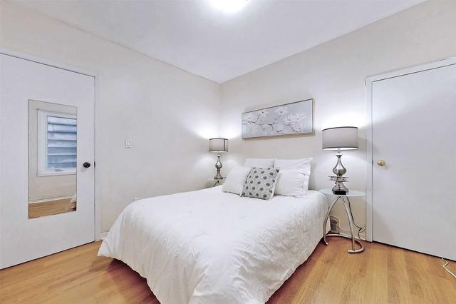 25 Pharmacy Ave, House semidetached with 3 bedrooms, 1 bathrooms and 1.5 parking in Toronto ON | Image 10