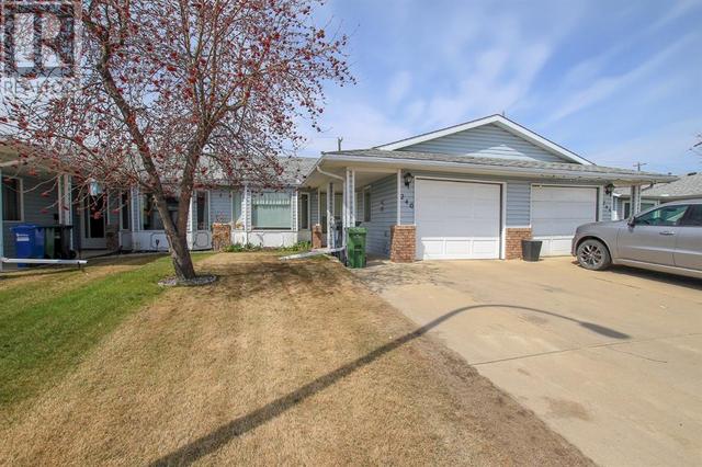 246 Ebert Close, House attached with 2 bedrooms, 1 bathrooms and 2 parking in Red Deer AB | Card Image
