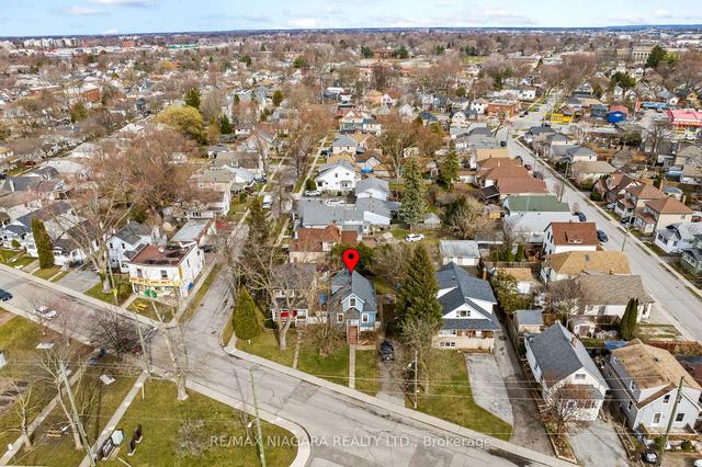 88 York St, House detached with 3 bedrooms, 1 bathrooms and 2 parking in St. Catharines ON | Image 15