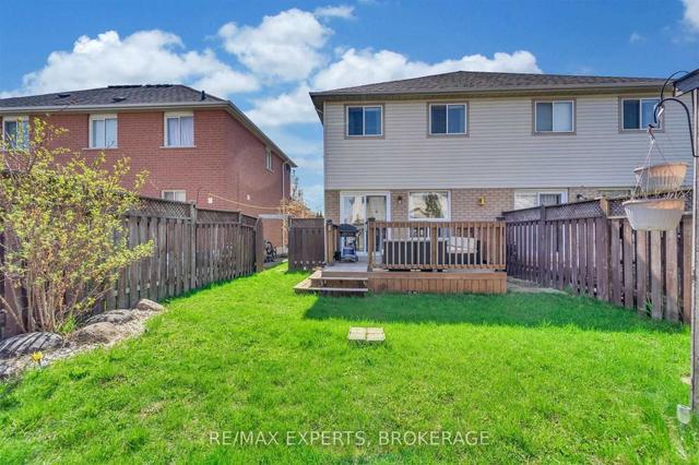 18 Steeprock Rd, House attached with 3 bedrooms, 2 bathrooms and 4 parking in Brampton ON | Image 29