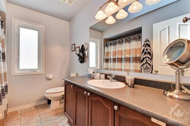 2112 Valin Street, House detached with 4 bedrooms, 3 bathrooms and 6 parking in Ottawa ON | Image 22