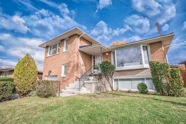 52 Anewen Dr, House detached with 3 bedrooms, 3 bathrooms and 4 parking in Toronto ON | Image 12