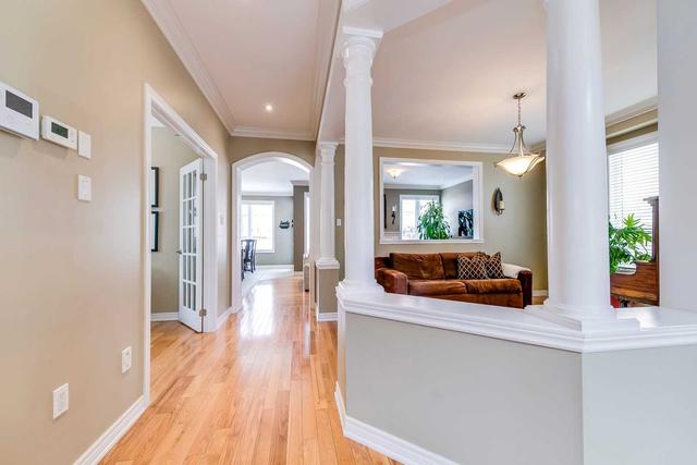 2465 North Ridge Tr, House detached with 4 bedrooms, 3 bathrooms and 4 parking in Oakville ON | Image 37