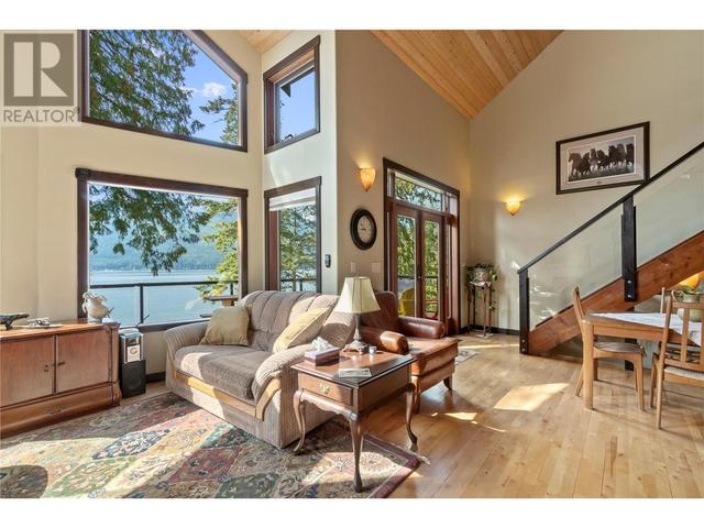 6 - 6432 Sunnybrae Canoe Point Road, House detached with 3 bedrooms, 2 bathrooms and 5 parking in Columbia Shuswap C BC | Image 37